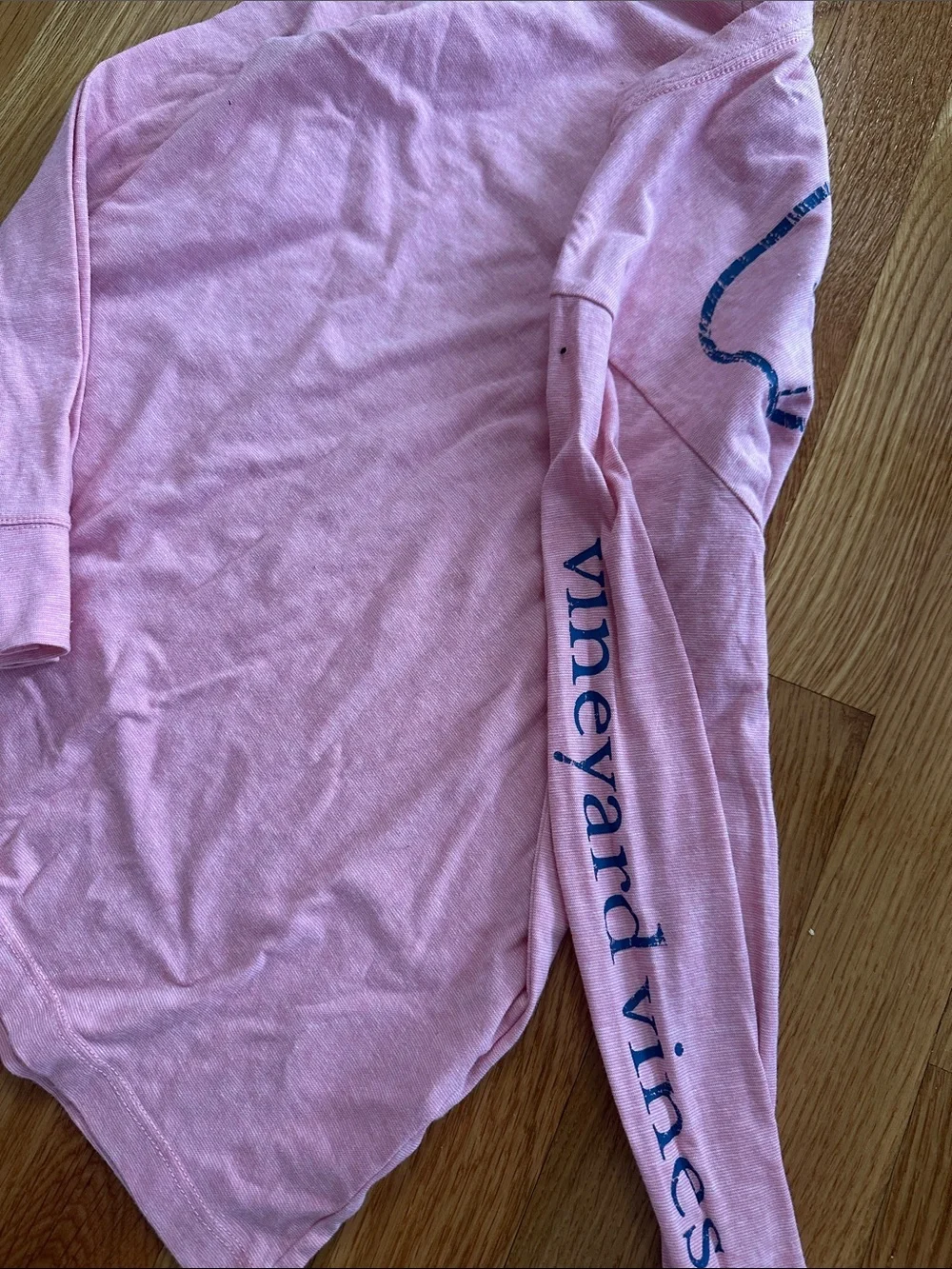 Vineyard Vines Pink Long-Sleeve Crewneck Tee, size small and 4t LIKE NEW